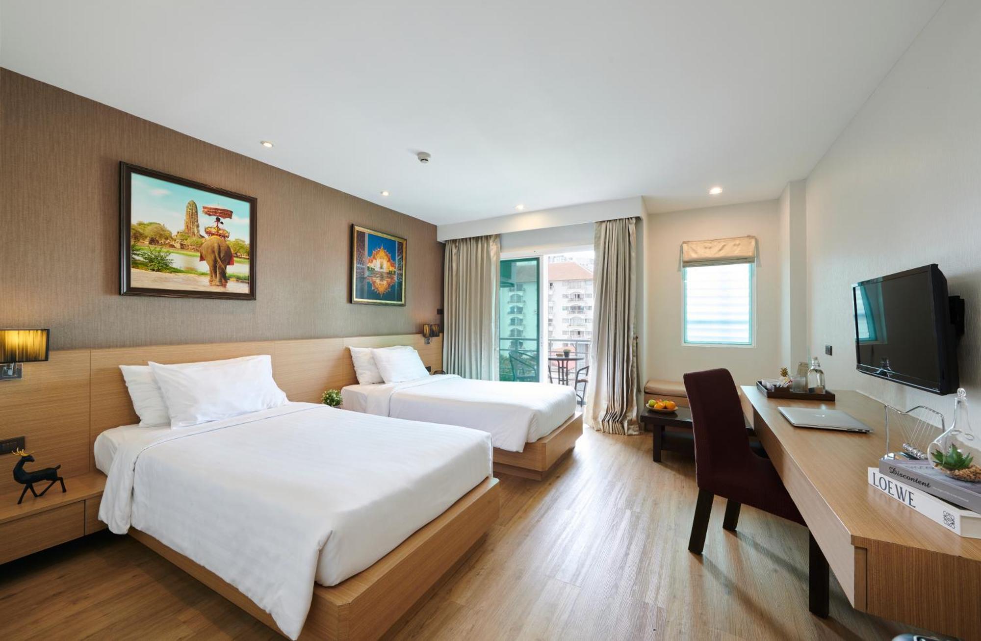 Adelphi Pattaya Hotel Kültér fotó