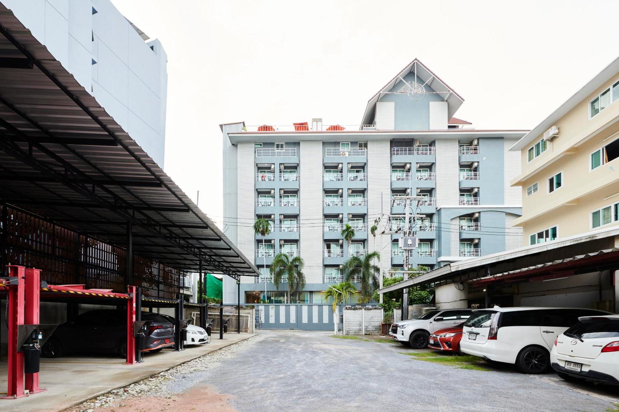 Adelphi Pattaya Hotel Kültér fotó