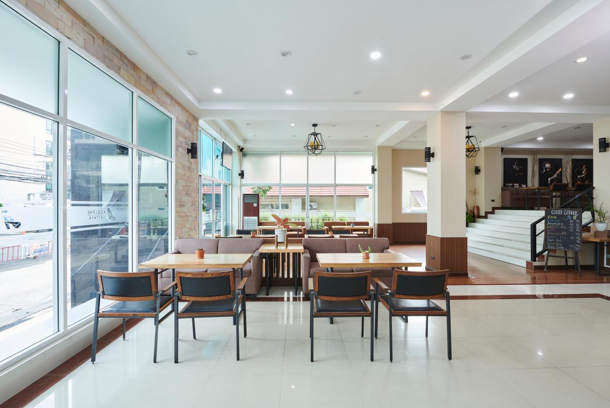 Adelphi Pattaya Hotel Kültér fotó