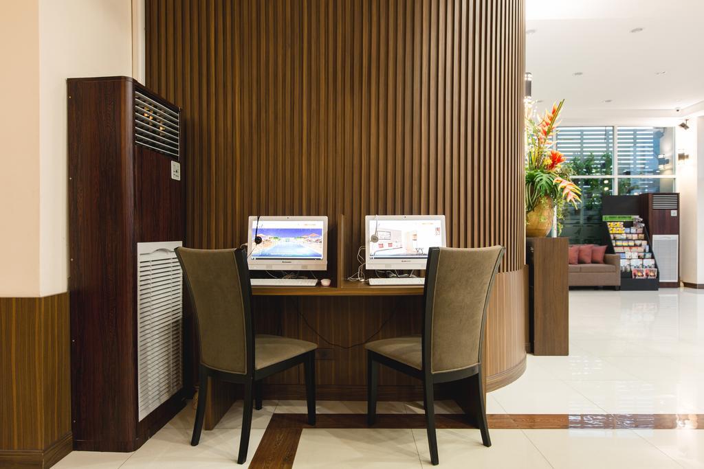 Adelphi Pattaya Hotel Kültér fotó